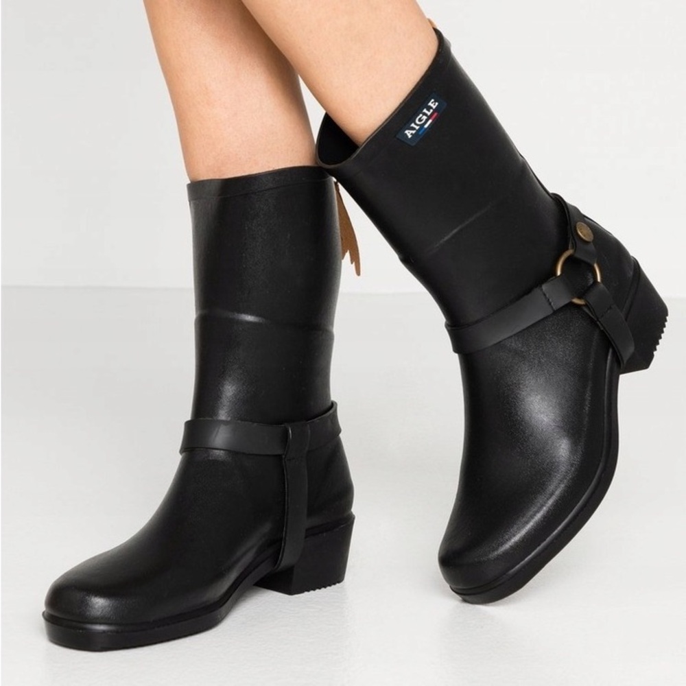 Aigle Green Ankle Boots with Chunky Heel